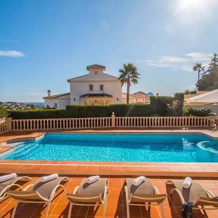 Noa - Plusholidays Villa